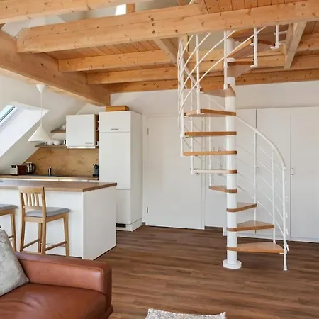 In Mit Balkon & Aussicht