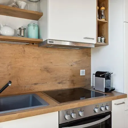 In Mit Balkon & Aussicht