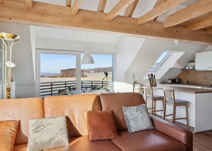 In Mit Balkon & Aussicht